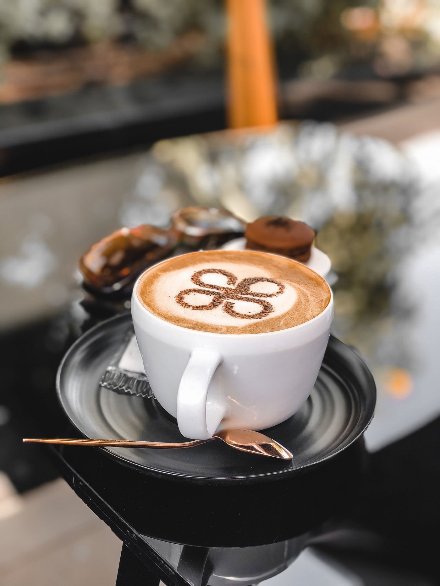 Café con arte latte (imagen representativa)